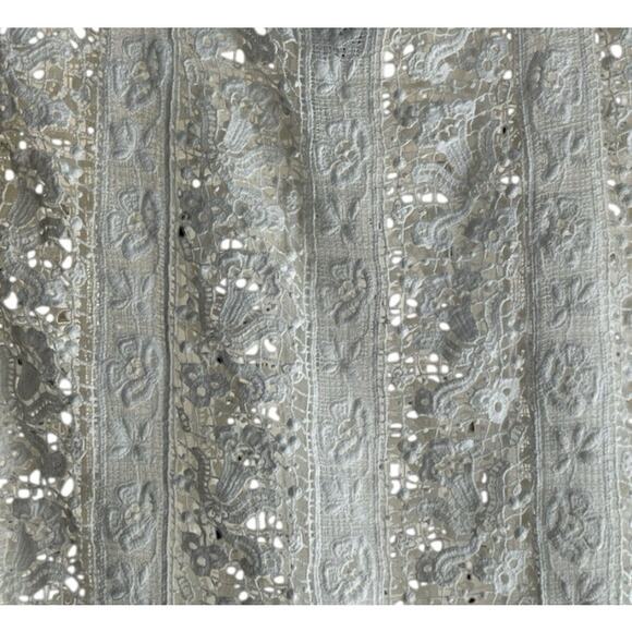 Bundle of 2 White Tops Size: XS White Bar III & White House Black Market - Picture 11 of 14